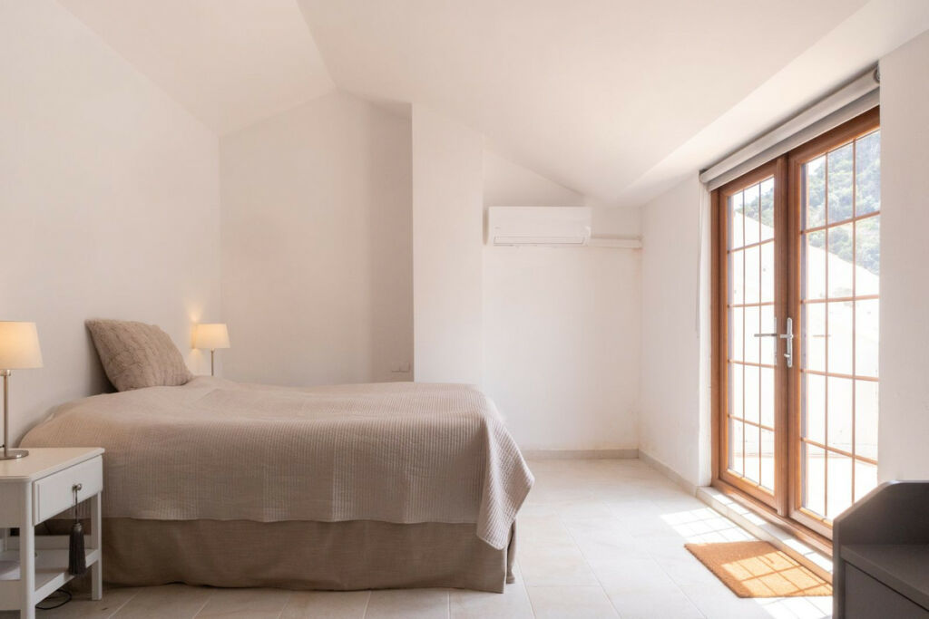 Townhouse Benahavís Málaga - image 16