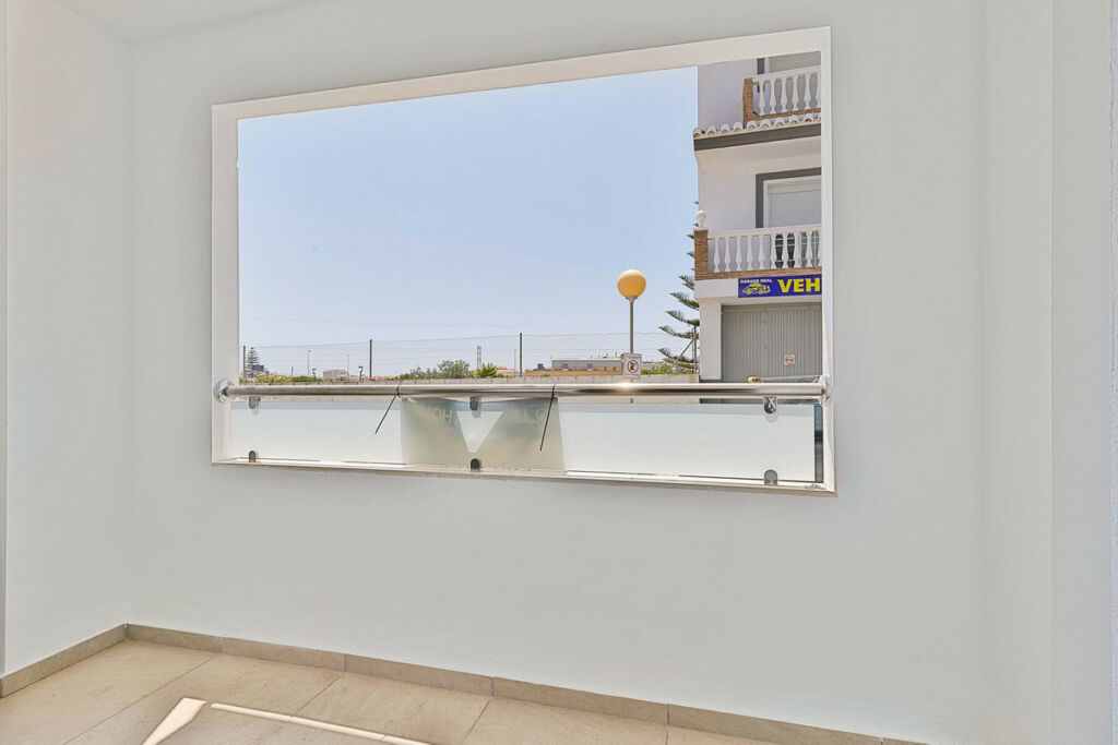 Ground Floor Apartment Fuengirola Málaga - image 16