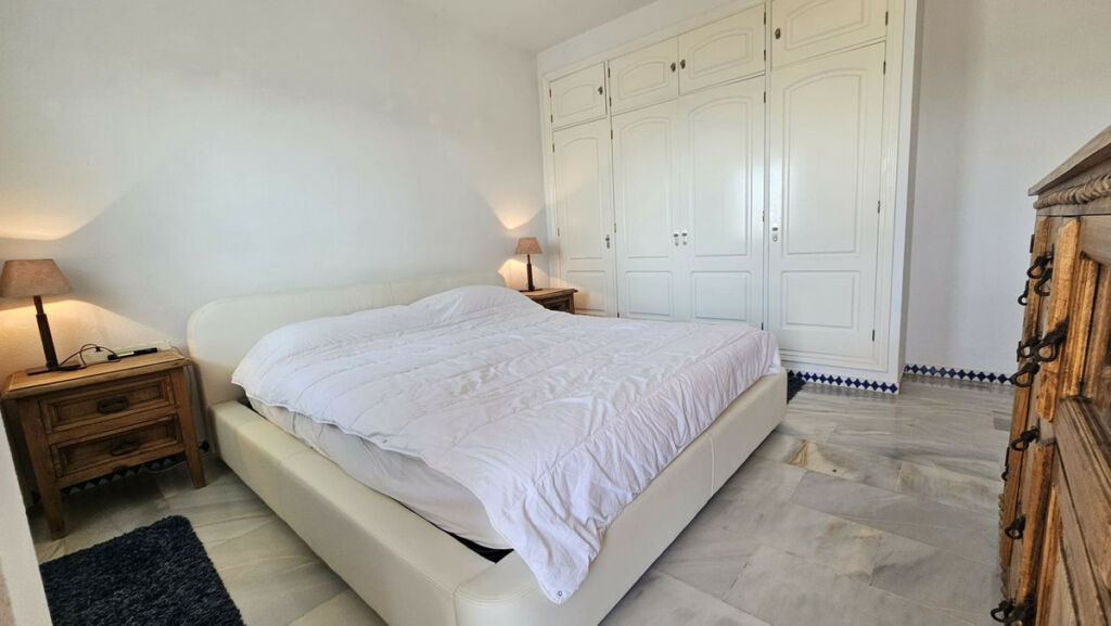 Top Floor Apartment Estepona Málaga - image 16