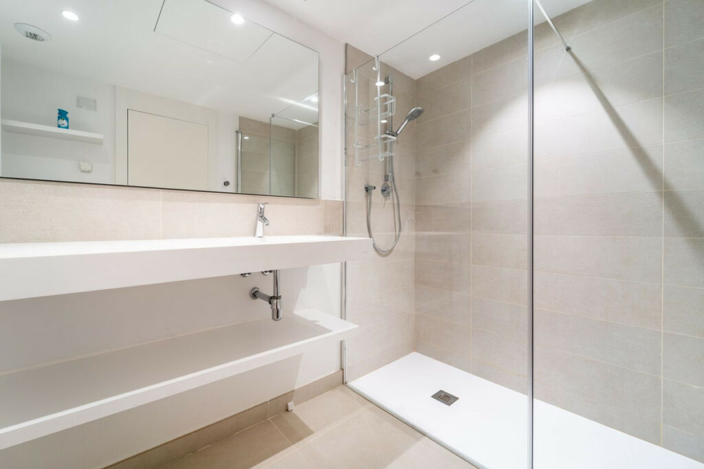 Middle Floor Apartment Fuengirola Málaga - image 17
