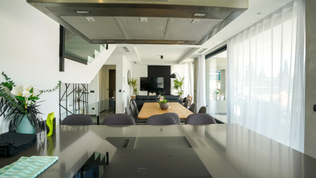Detached Villa Estepona Málaga - image 16