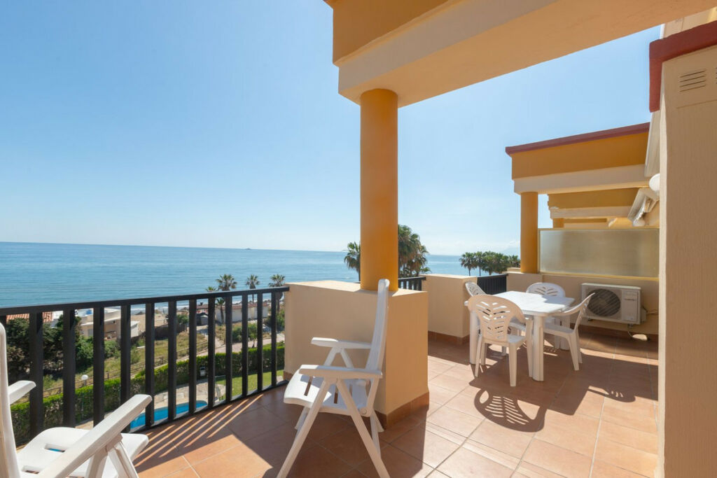 Penthouse Elviria Málaga - image 28