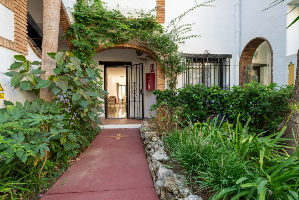 Ground Floor Apartment Calahonda Málaga - image 16