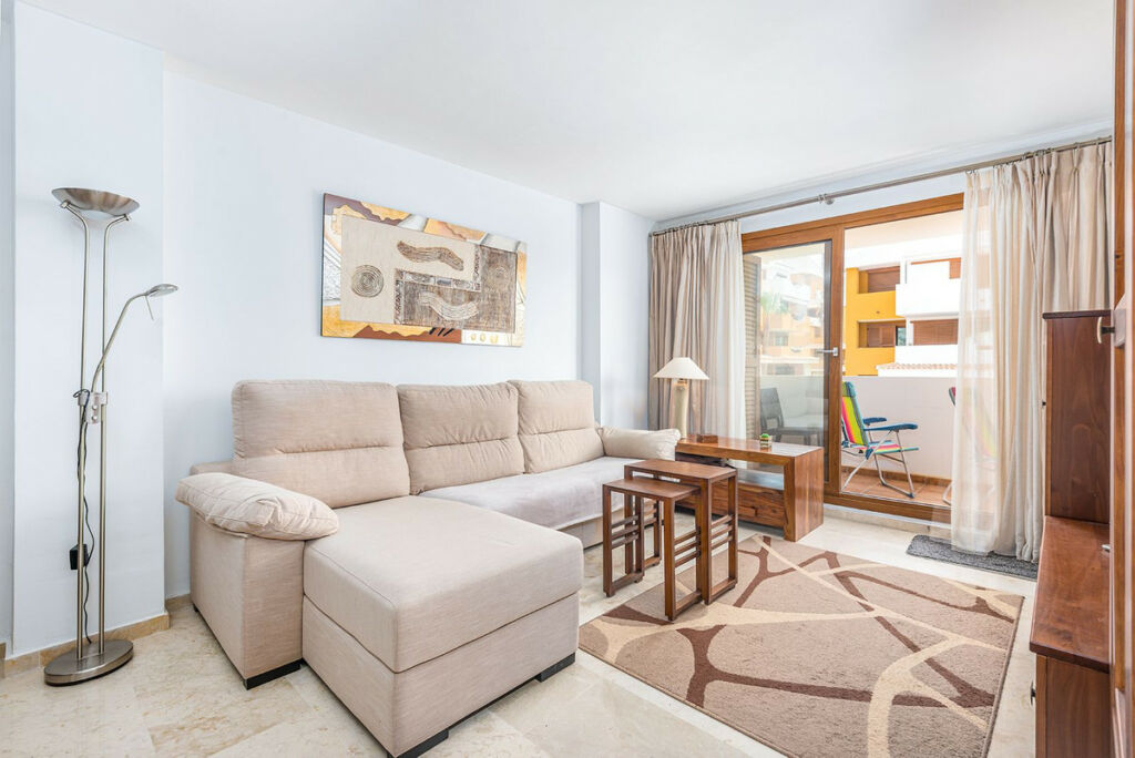 Middle Floor Apartment Punta Prima Alicante - image 16