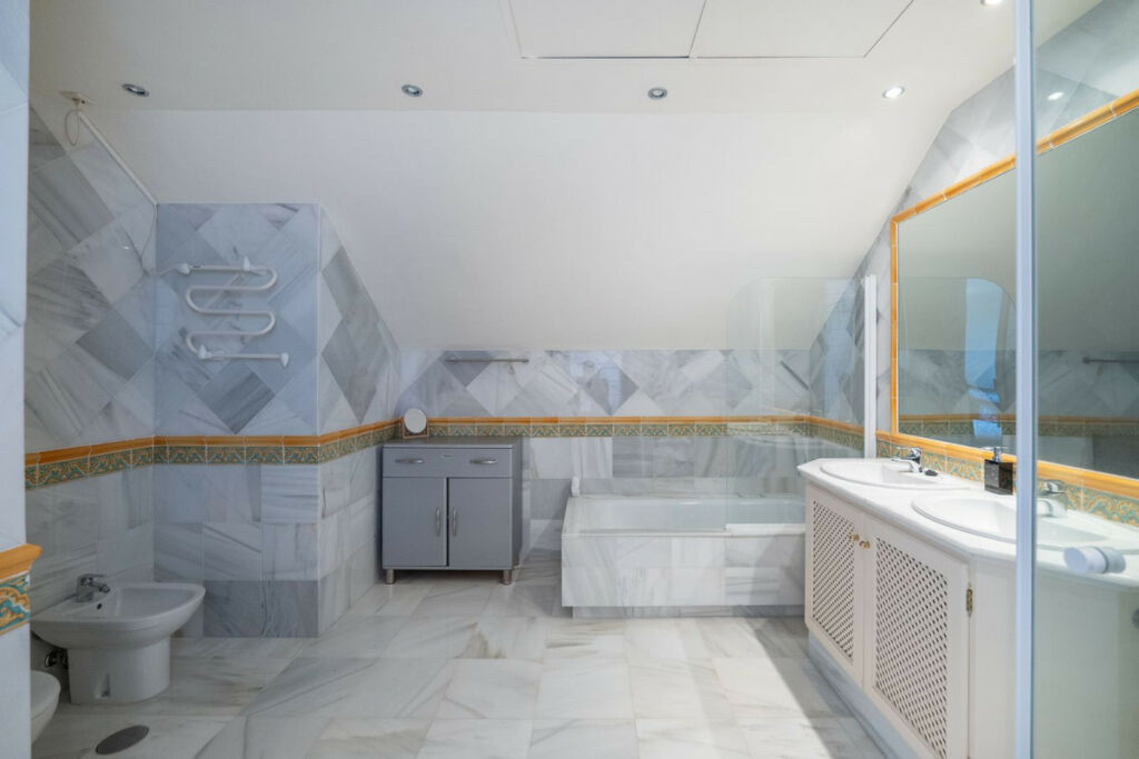 Penthouse Benahavís Málaga - image 16