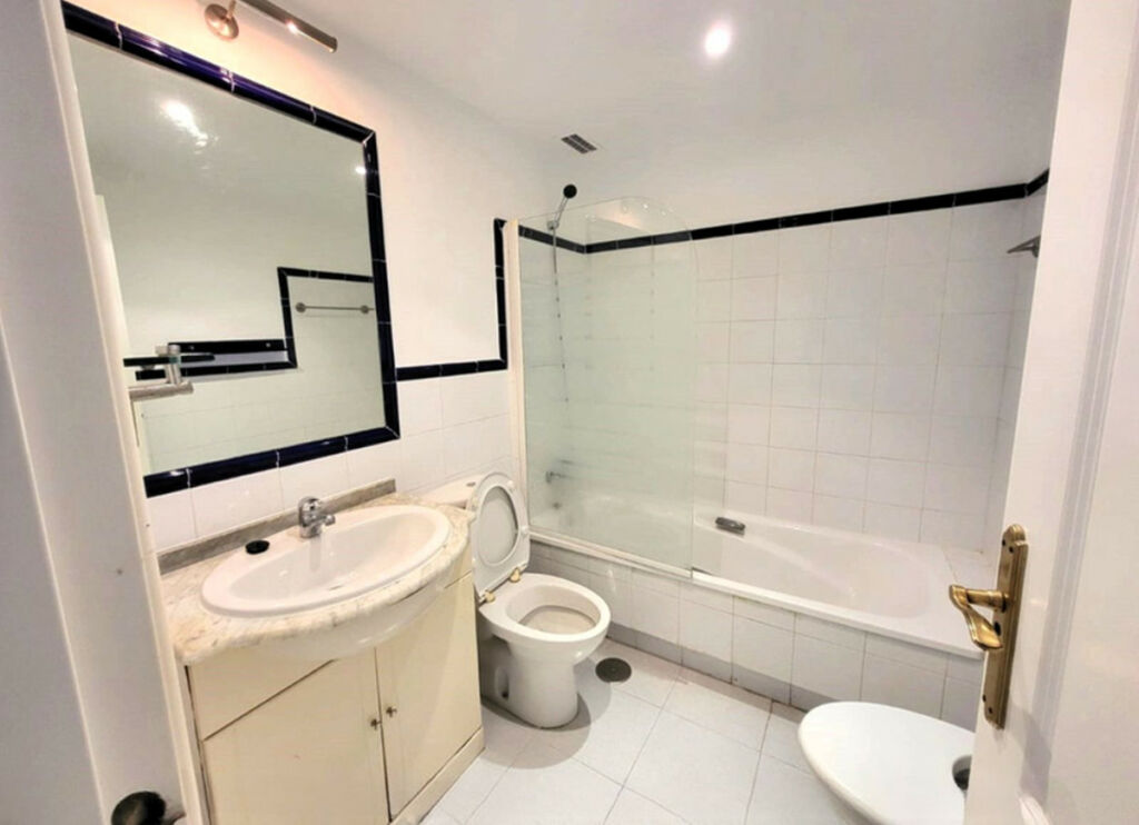 Ground Floor Apartment Riviera del Sol Málaga - image 16