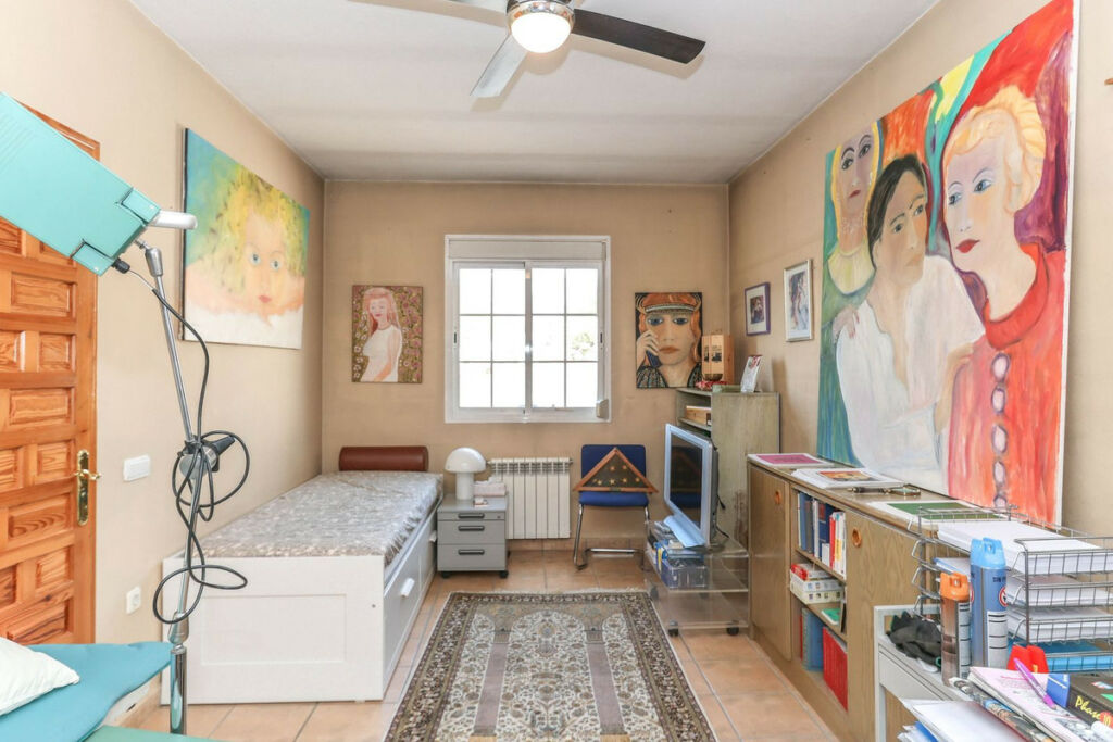 Detached Villa Guaro Málaga - image 17
