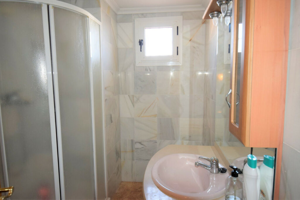 Penthouse Guardamar del Segura Alicante - image 16