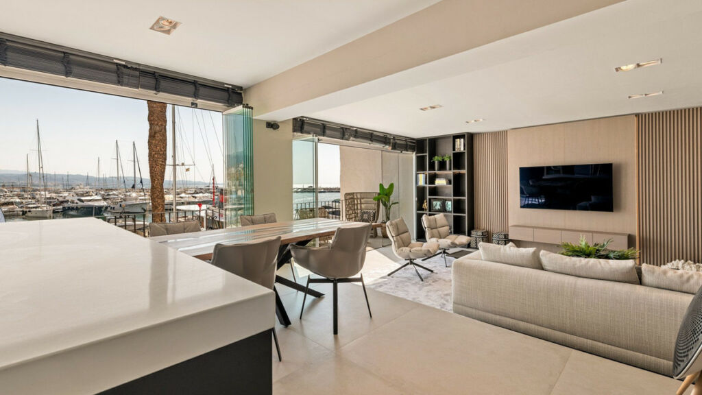 Middle Floor Apartment Puerto Banús Málaga - image 16