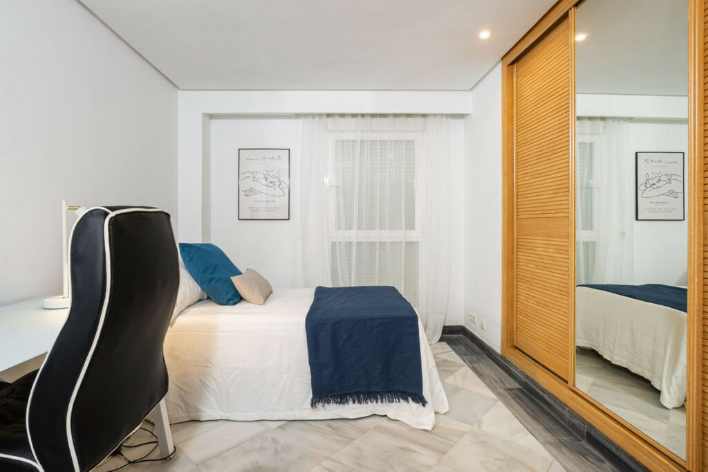 Middle Floor Apartment Marbella Málaga - image 15