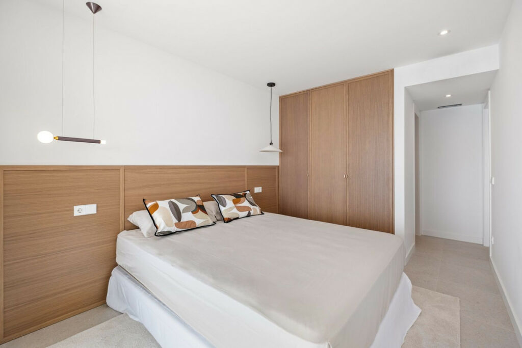 Middle Floor Apartment Fuengirola Málaga - image 17