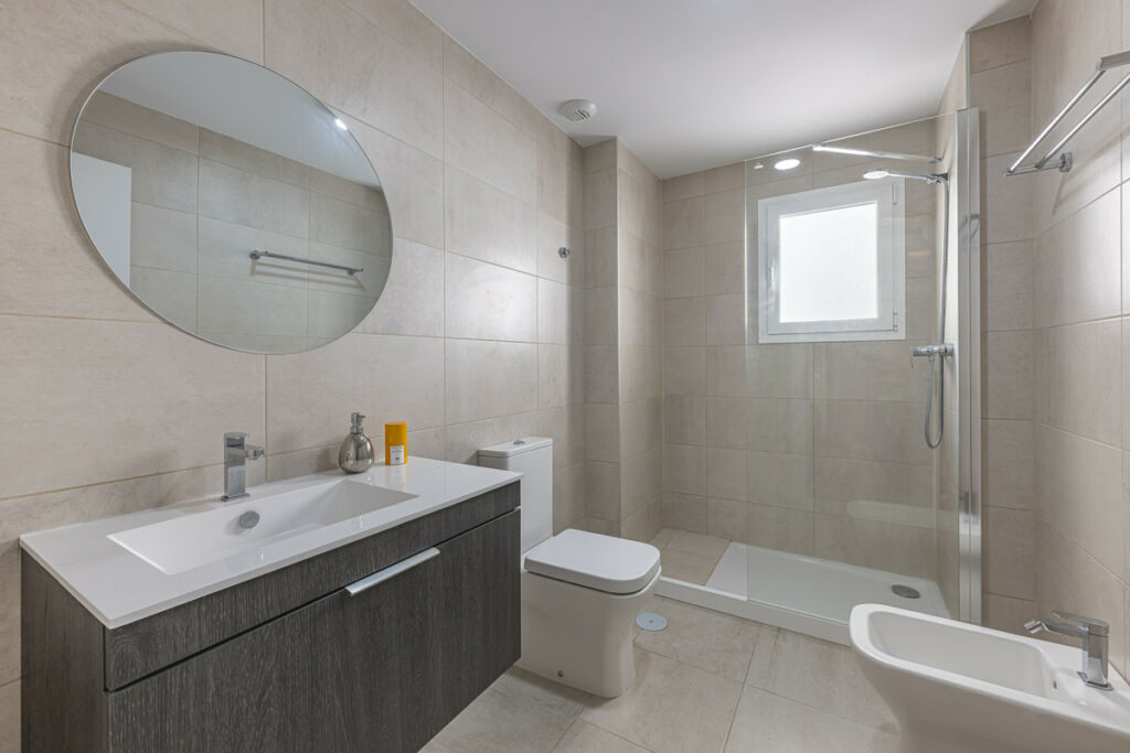 Middle Floor Apartment Estepona Málaga - image 16
