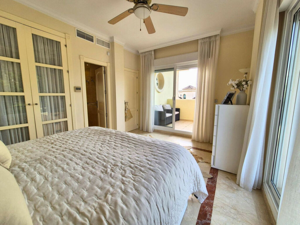 Semi-Detached House San Roque Club Cádiz - image 16