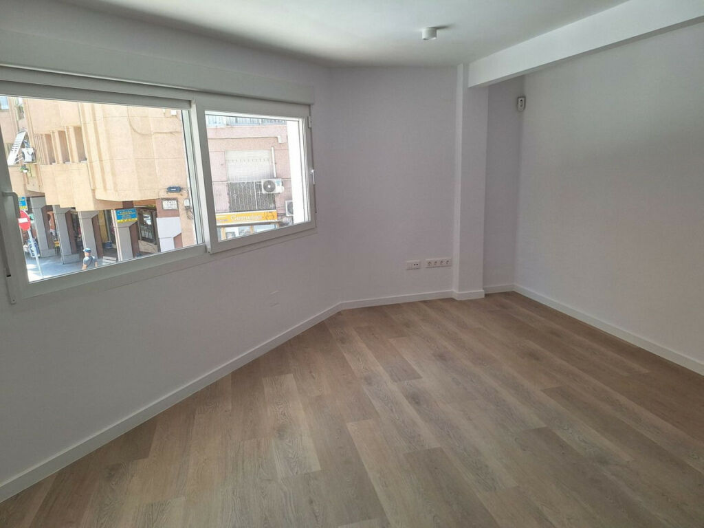 Ground Floor Apartment Benidorm Alicante - image 16