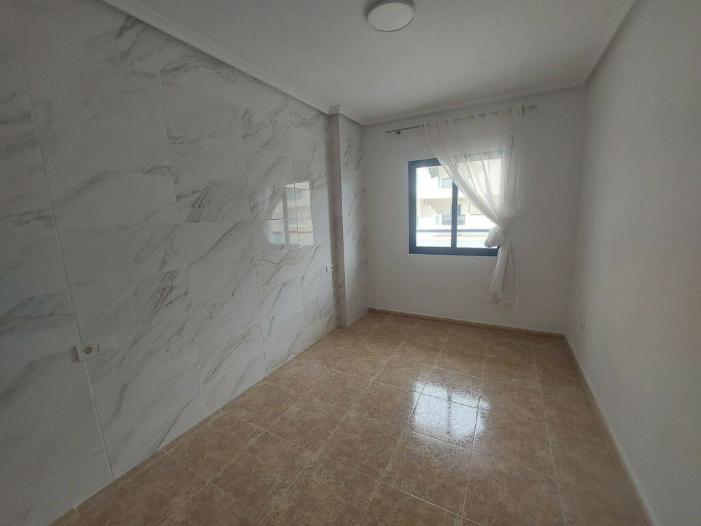 Middle Floor Apartment Orihuela Alicante - image 16