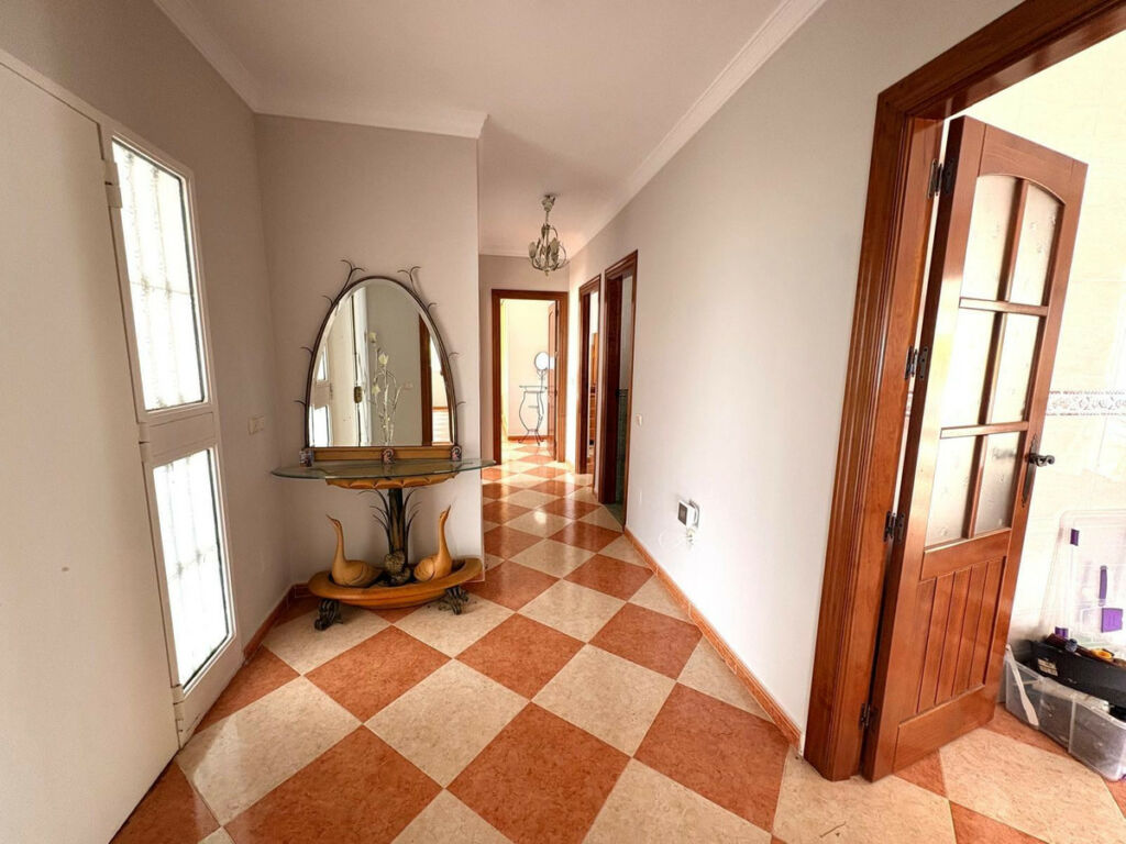 Detached Villa Alhaurín de la Torre Málaga - image 16