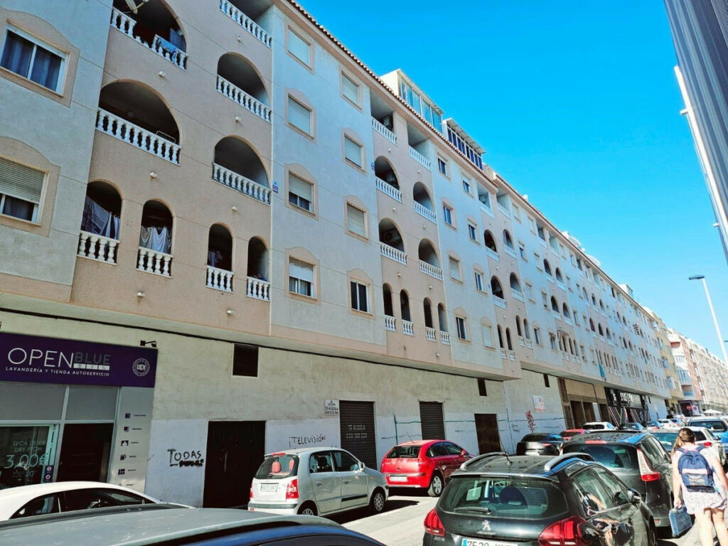 Penthouse Torrevieja Alicante - image 16