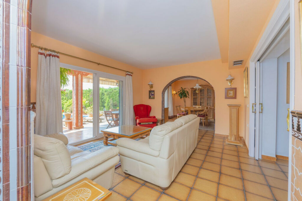 Detached Villa Marbella Málaga - image 16