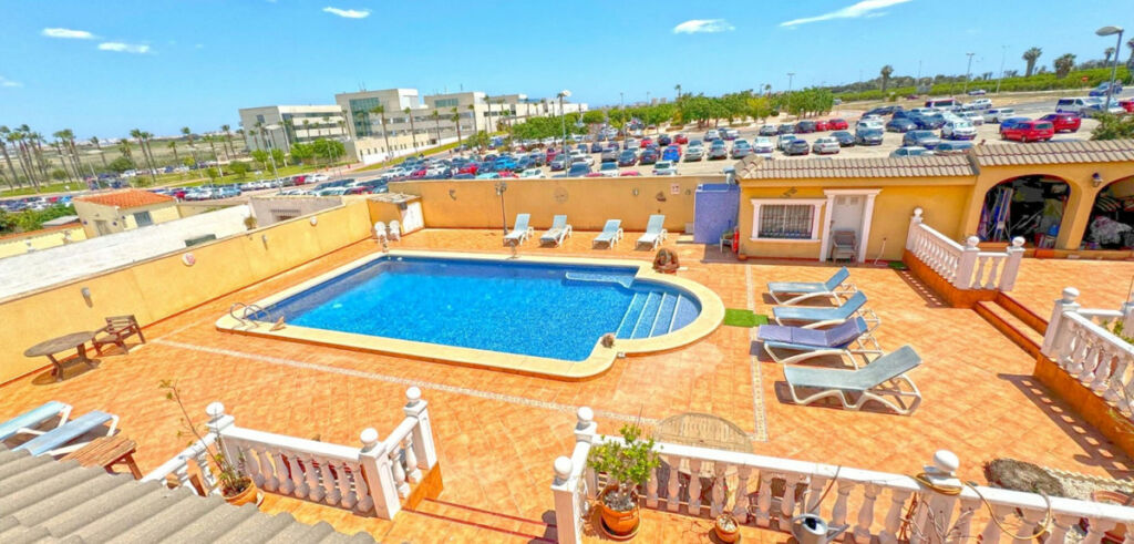 Detached Villa Torrevieja Alicante - image 16