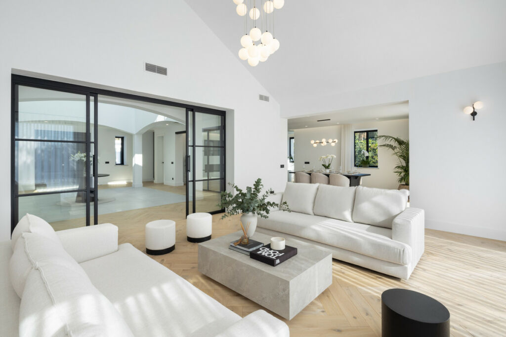 Detached Villa La Quinta Málaga - image 16