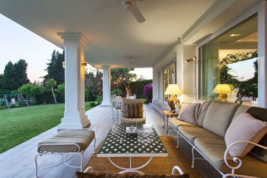 Detached Villa Nagüeles Málaga - image 16