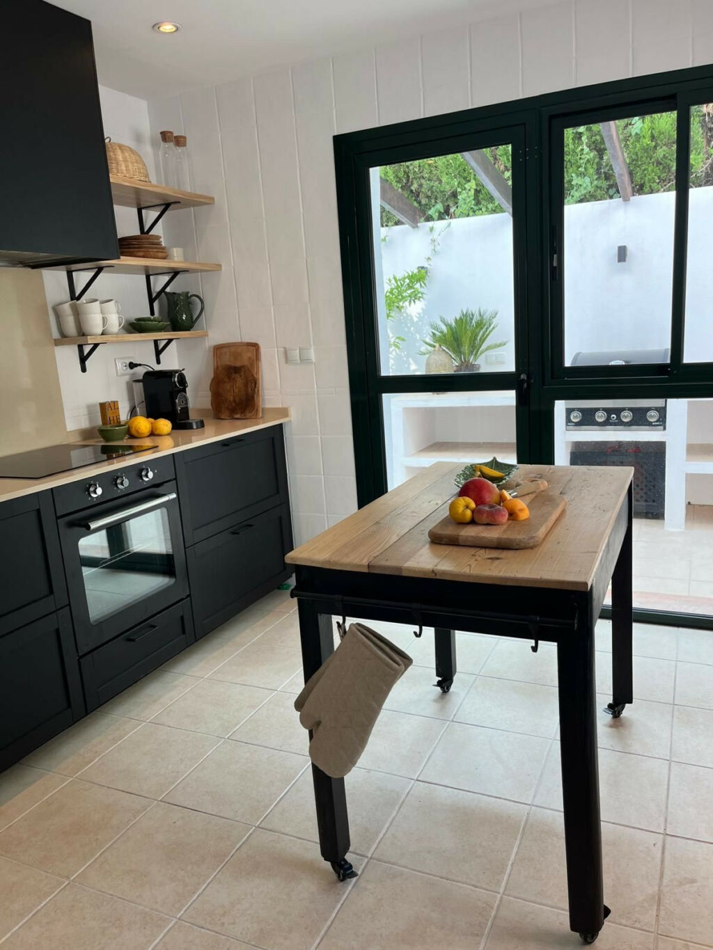 Detached Villa Estepona Málaga - image 16