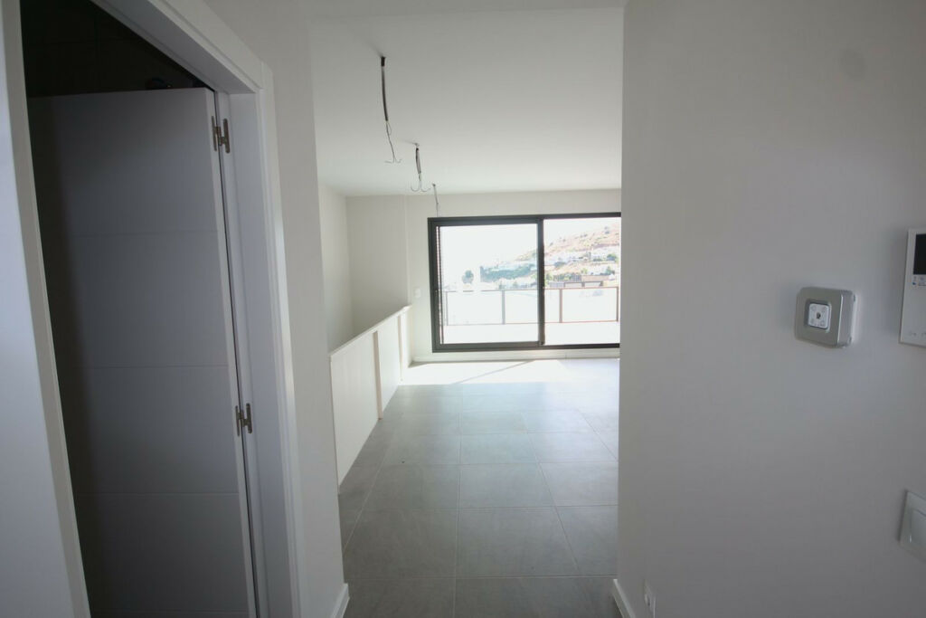 Semi-Detached House Riviera del Sol Málaga - image 16