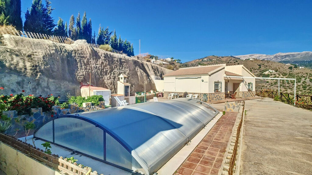 Detached Villa Corumbela Málaga - image 16