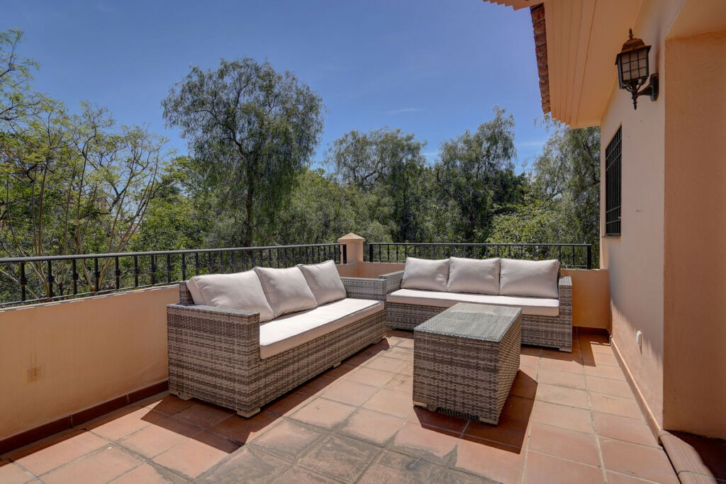 Semi-Detached House Riviera del Sol Málaga - image 16
