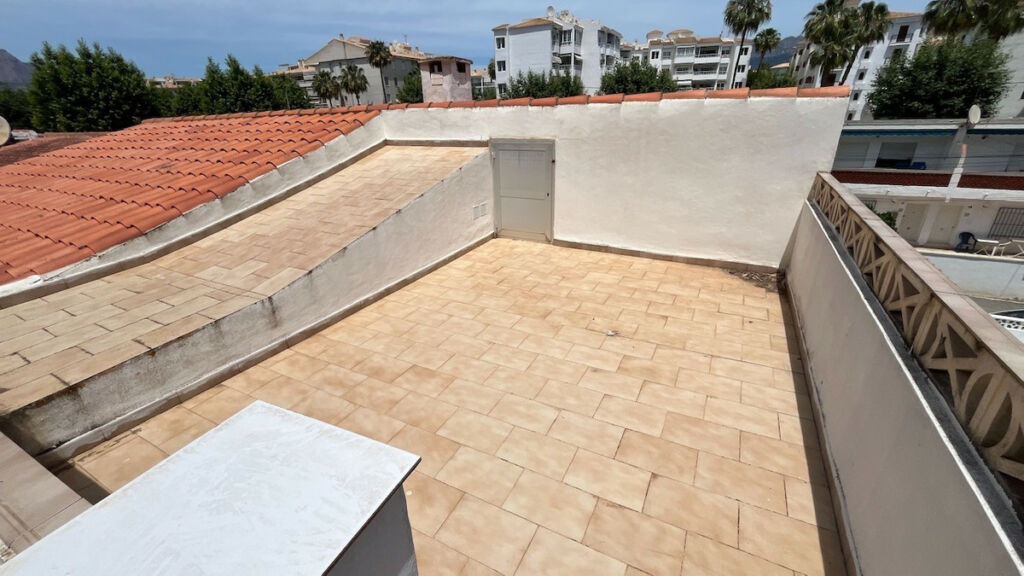 Detached Villa Albir Alicante - image 16