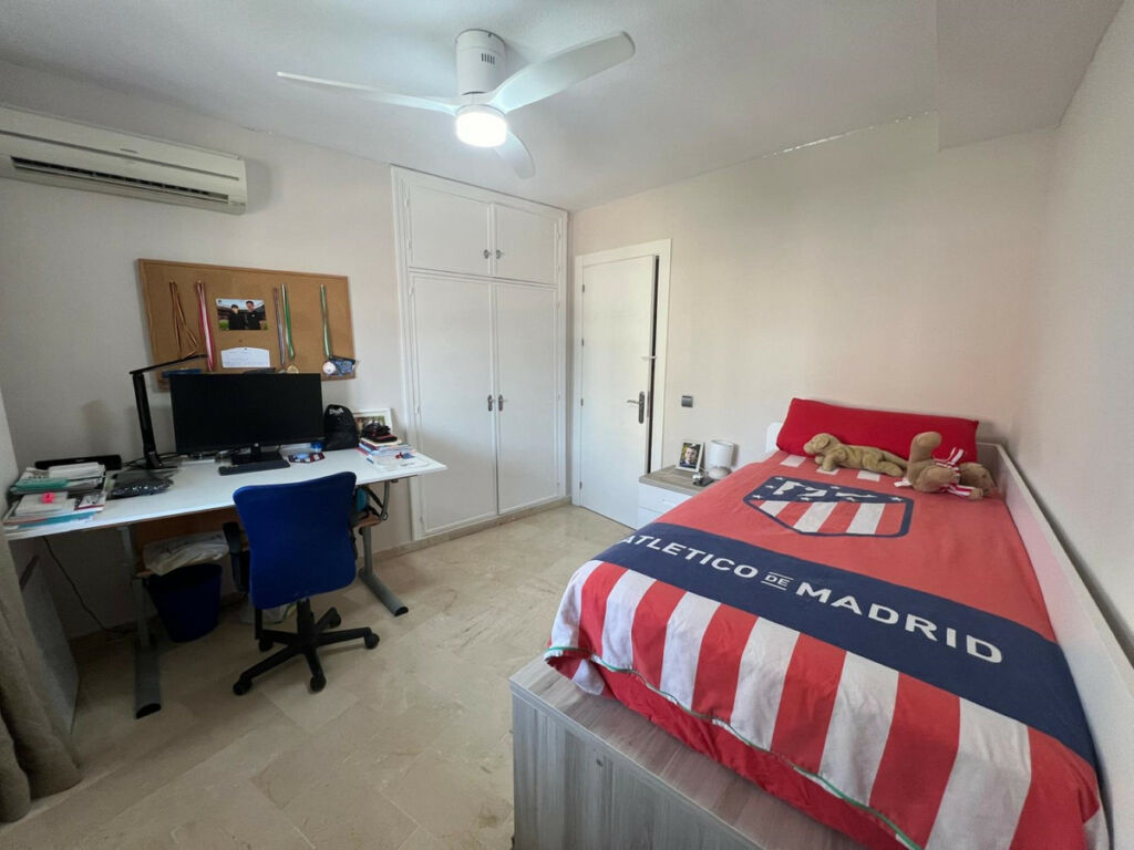 Middle Floor Apartment Marbella Málaga - image 16