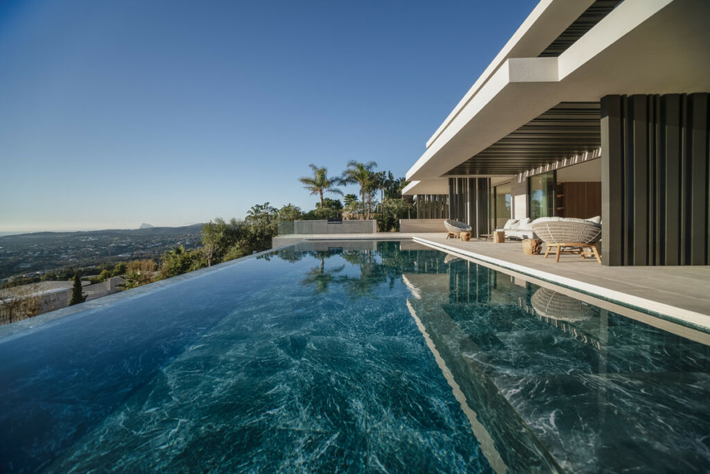 Detached Villa Sotogrande Cádiz - image 16