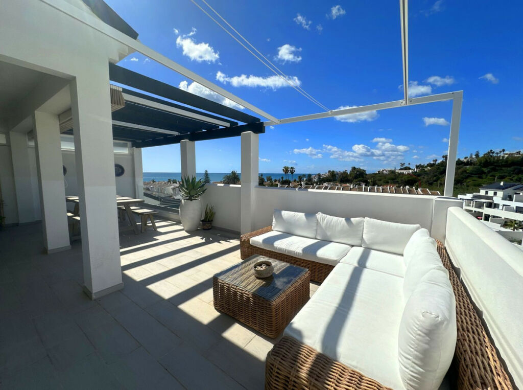 Penthouse Estepona Málaga - image 2