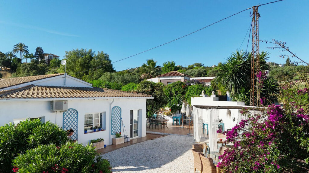 Detached Villa Alhaurín el Grande Málaga - image 17