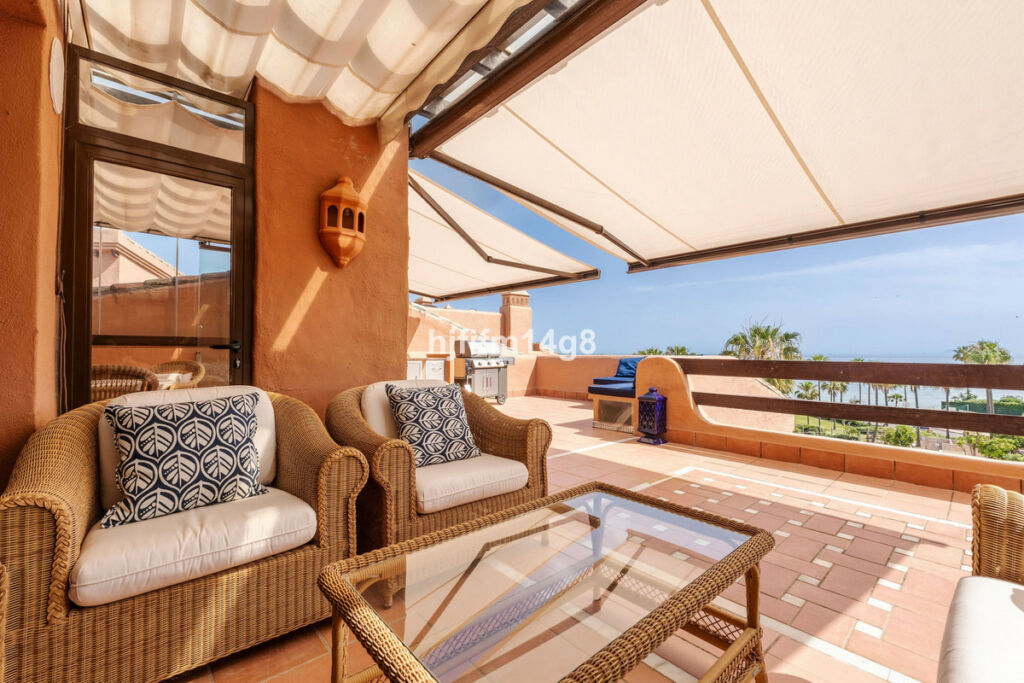 Penthouse Estepona Málaga - image 17