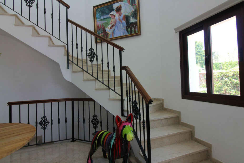 Detached Villa El Paraiso Málaga - image 17