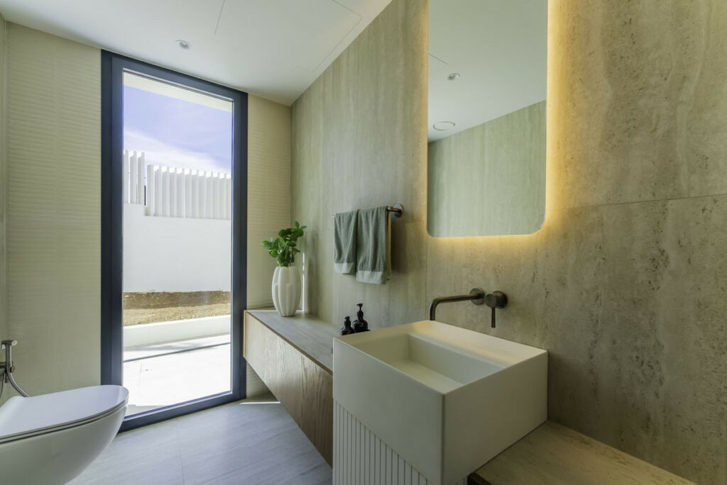 Detached Villa El Rosario Málaga - image 17