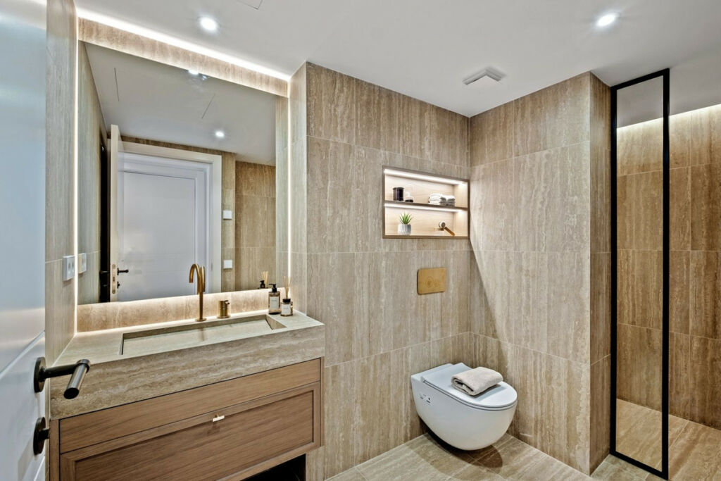 Middle Floor Apartment Fuengirola Málaga - image 18