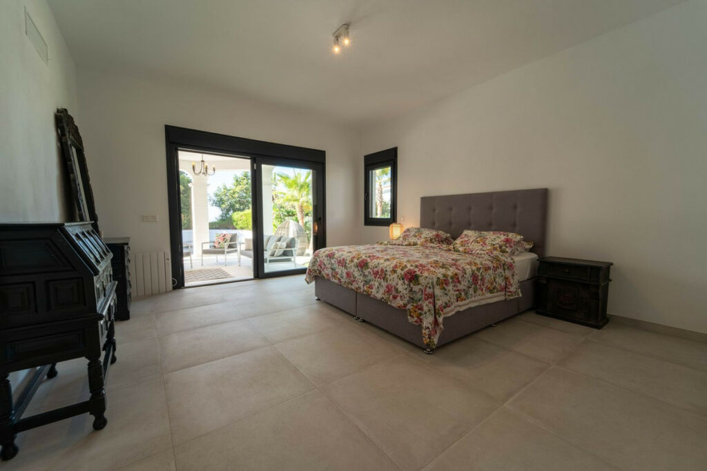 Detached Villa Marbesa Málaga - image 17