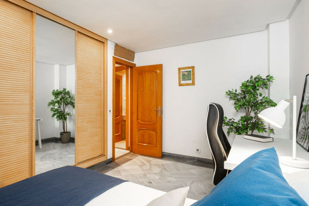 Middle Floor Apartment Marbella Málaga - image 16