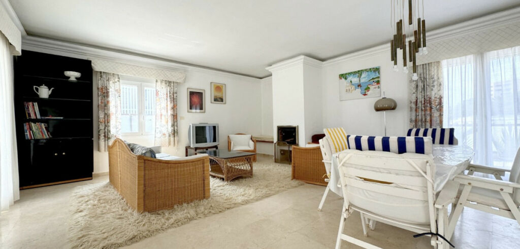 Detached Villa La Zenia Alicante - image 17