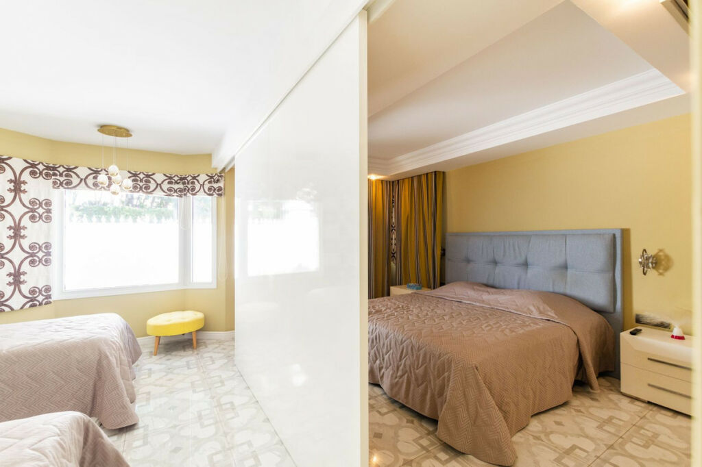 Detached Villa Hacienda Las Chapas Málaga - image 17