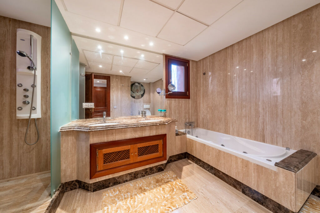 Ground Floor Apartment Estepona Málaga - image 18