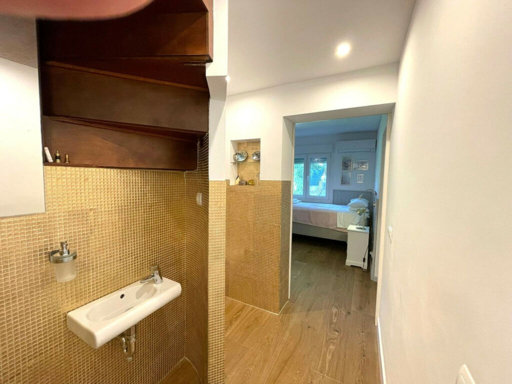 Detached Villa Estepona Málaga - image 17