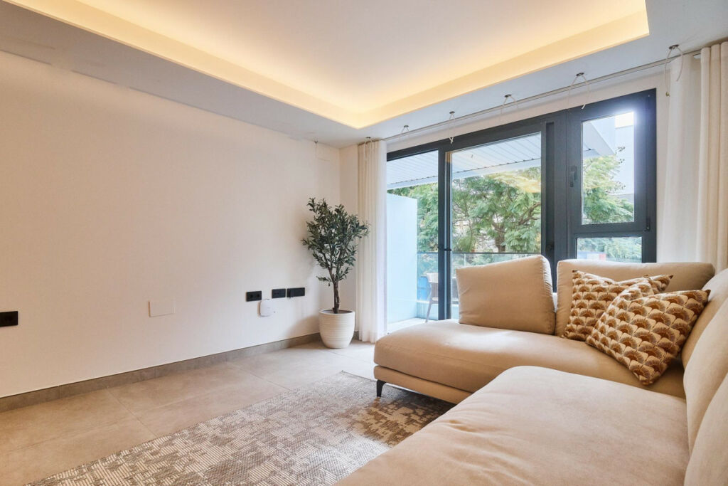 Middle Floor Apartment Fuengirola Málaga - image 17