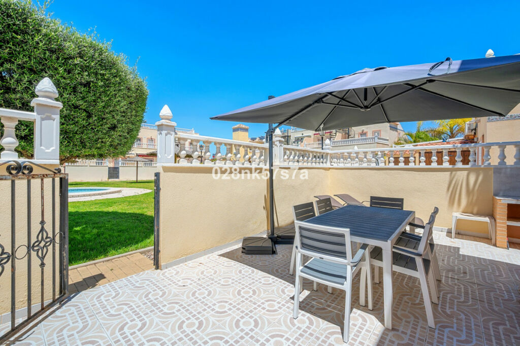 Townhouse La Zenia Alicante - image 17
