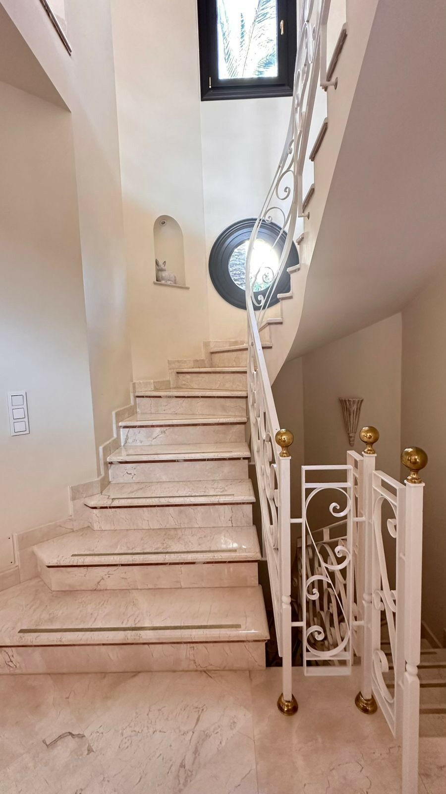 Detached Villa Sierra Blanca Málaga - image 17