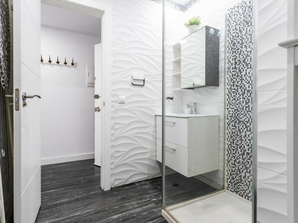 Middle Floor Studio Fuengirola Málaga - image 17
