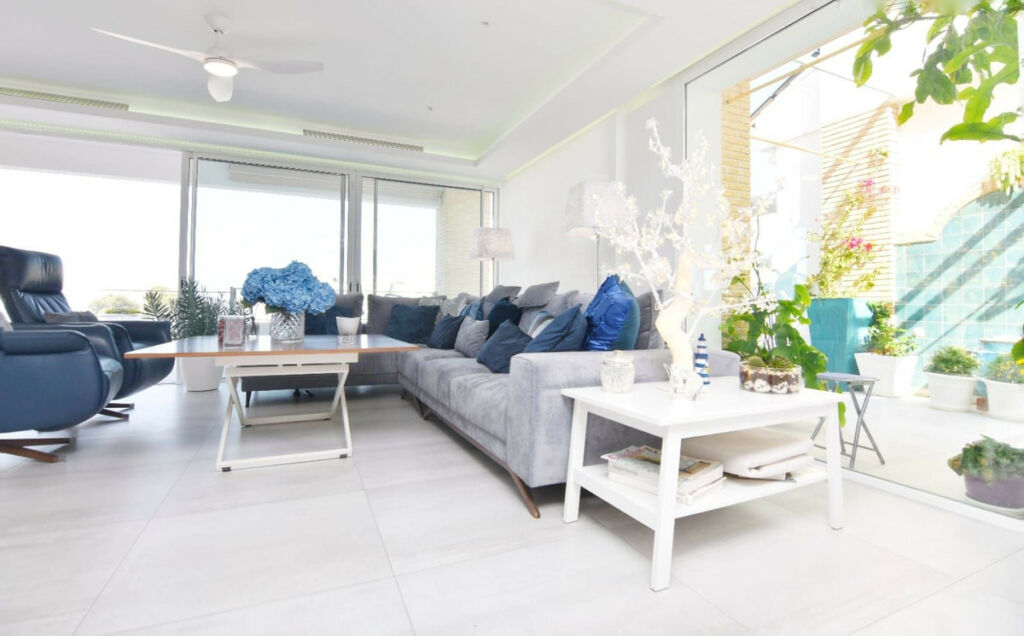 Detached Villa Benalmadena Pueblo Málaga - image 17