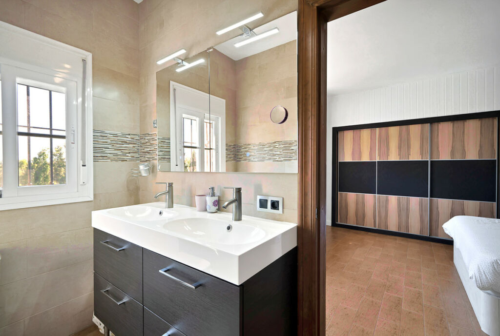 Detached Villa Marbella Málaga - image 17